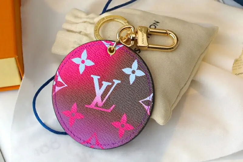 louis vuitton lv key holder and boucle de sac s_12621a41